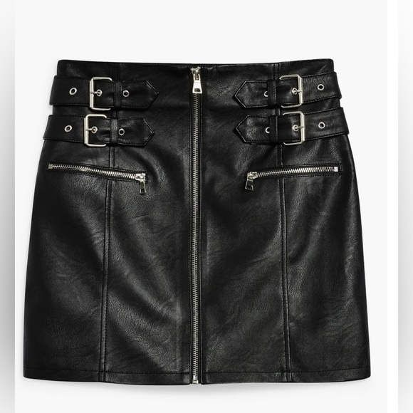 TOPSHOP Faux Leather Buckle Zip Miniskirt SIZE: 2 - Picture 1 of 13